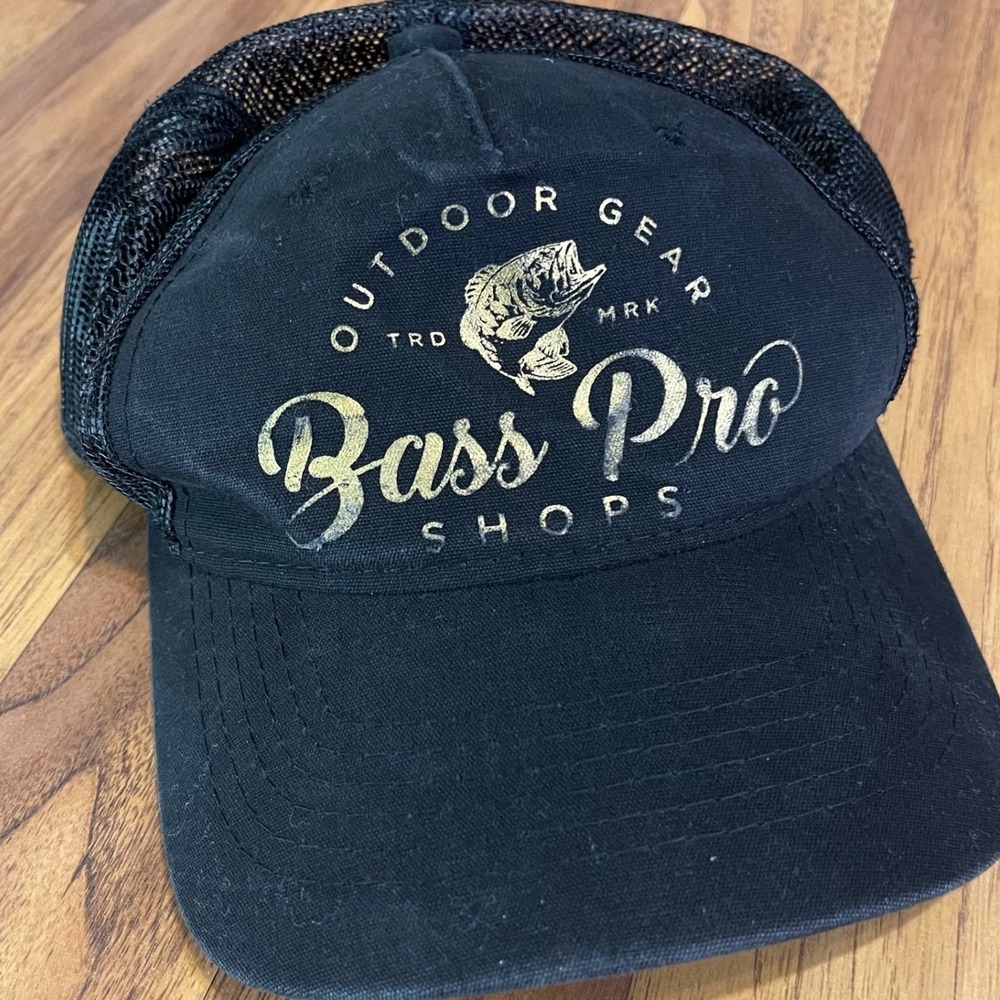 Bass Pro Shops Trucker Hat Mens OSFM Black Mesh Snapback Fishing Outdoor Cap